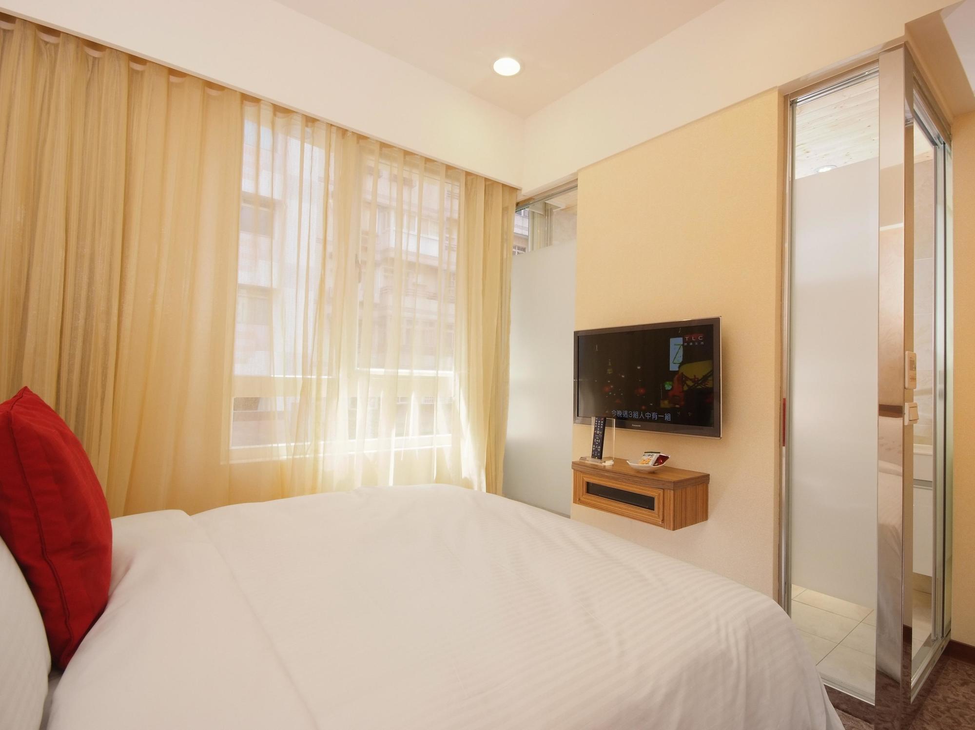 Golden Hotel Taipei Esterno foto